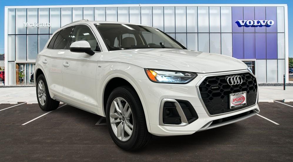 2022 Audi Q5 S line Premium 1