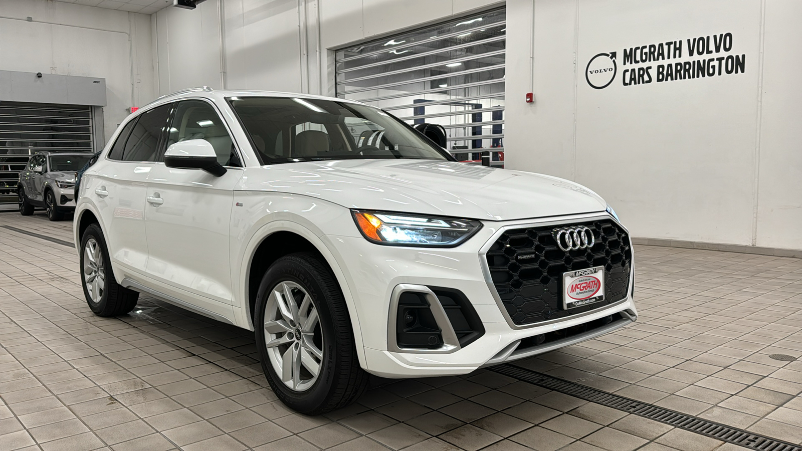 2022 Audi Q5 S line Premium 2