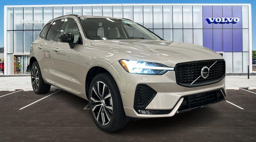 2025 Volvo XC60 Plus 1