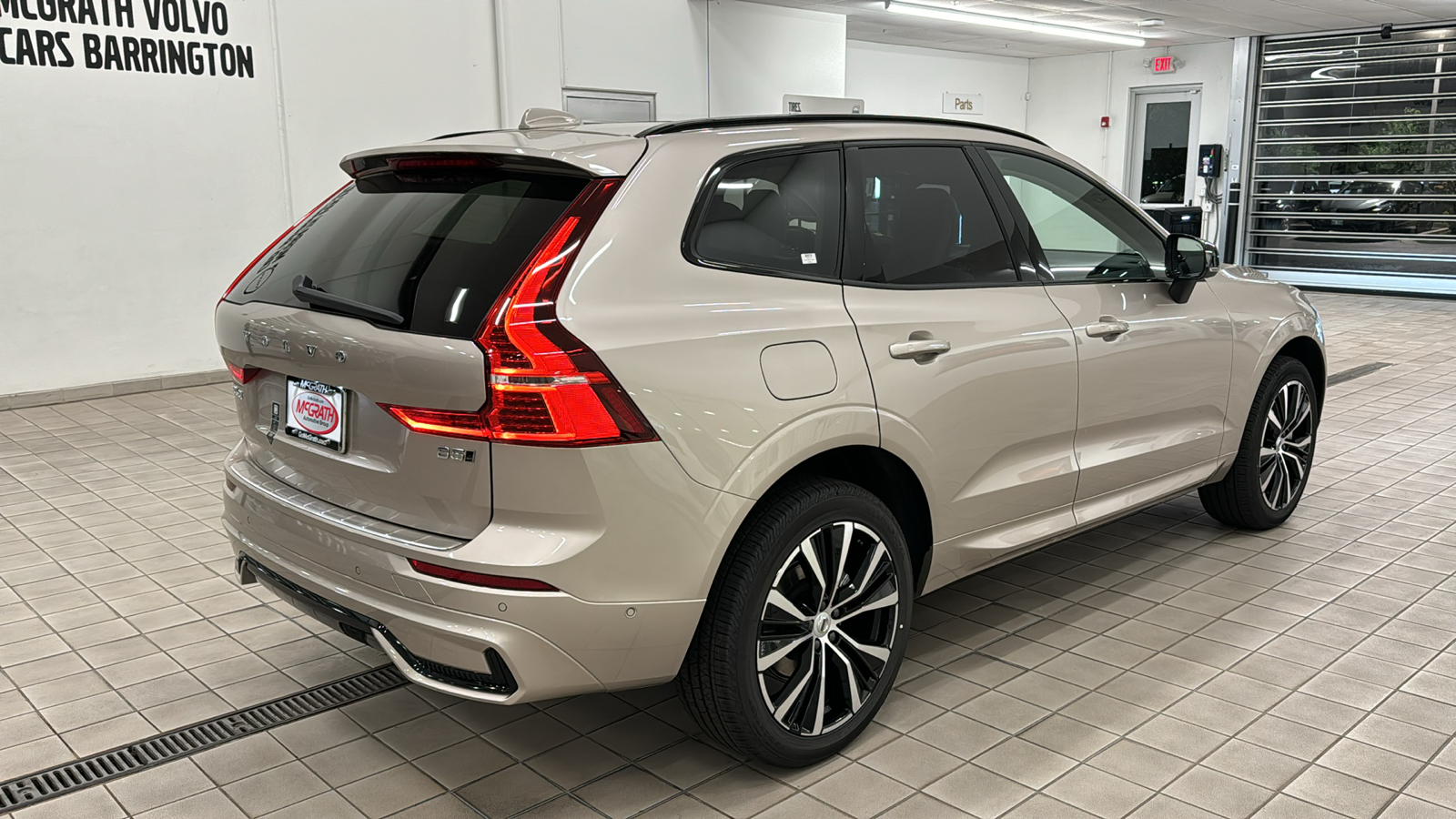 2025 Volvo XC60 Plus 4