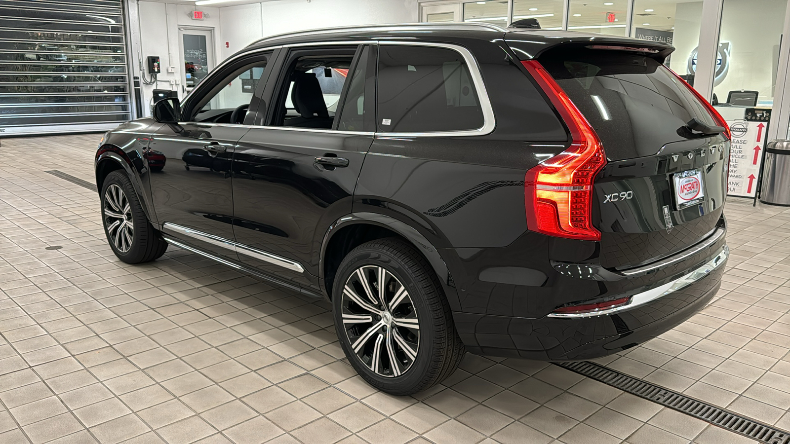 2025 Volvo XC90 Plus 6