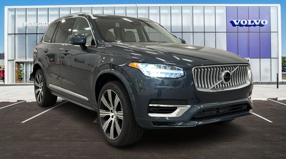 2025 Volvo XC90 Plug-In Hybrid Ultra 1