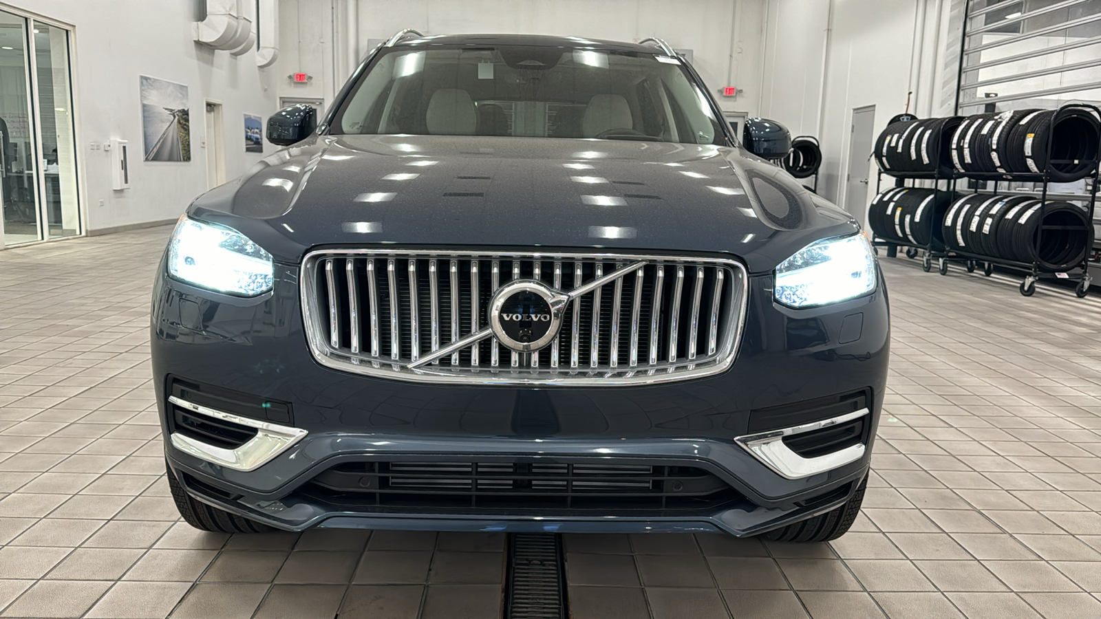 2025 Volvo XC90 Plug-In Hybrid Ultra 9