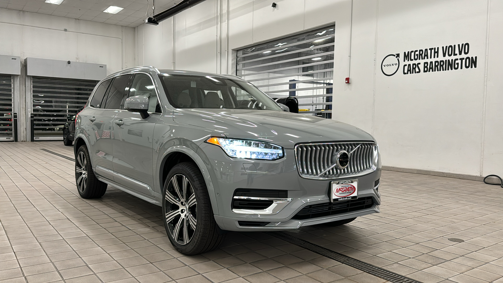 2025 Volvo XC90 Plug-In Hybrid Ultra 2