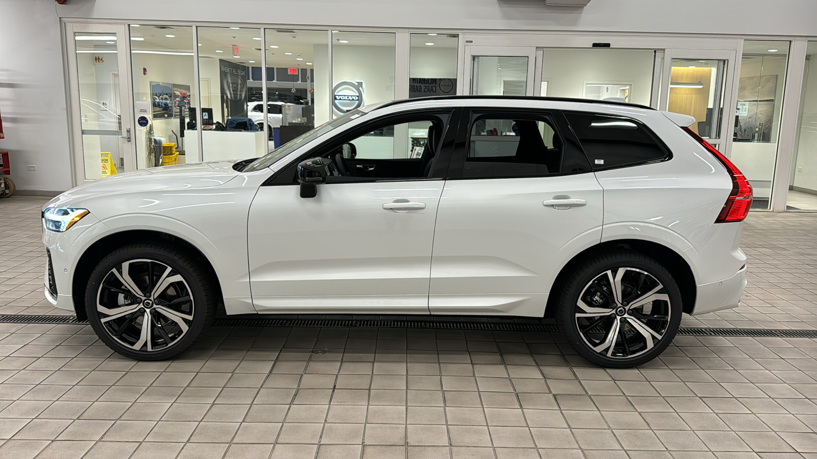 2025 Volvo XC60 Ultra 7