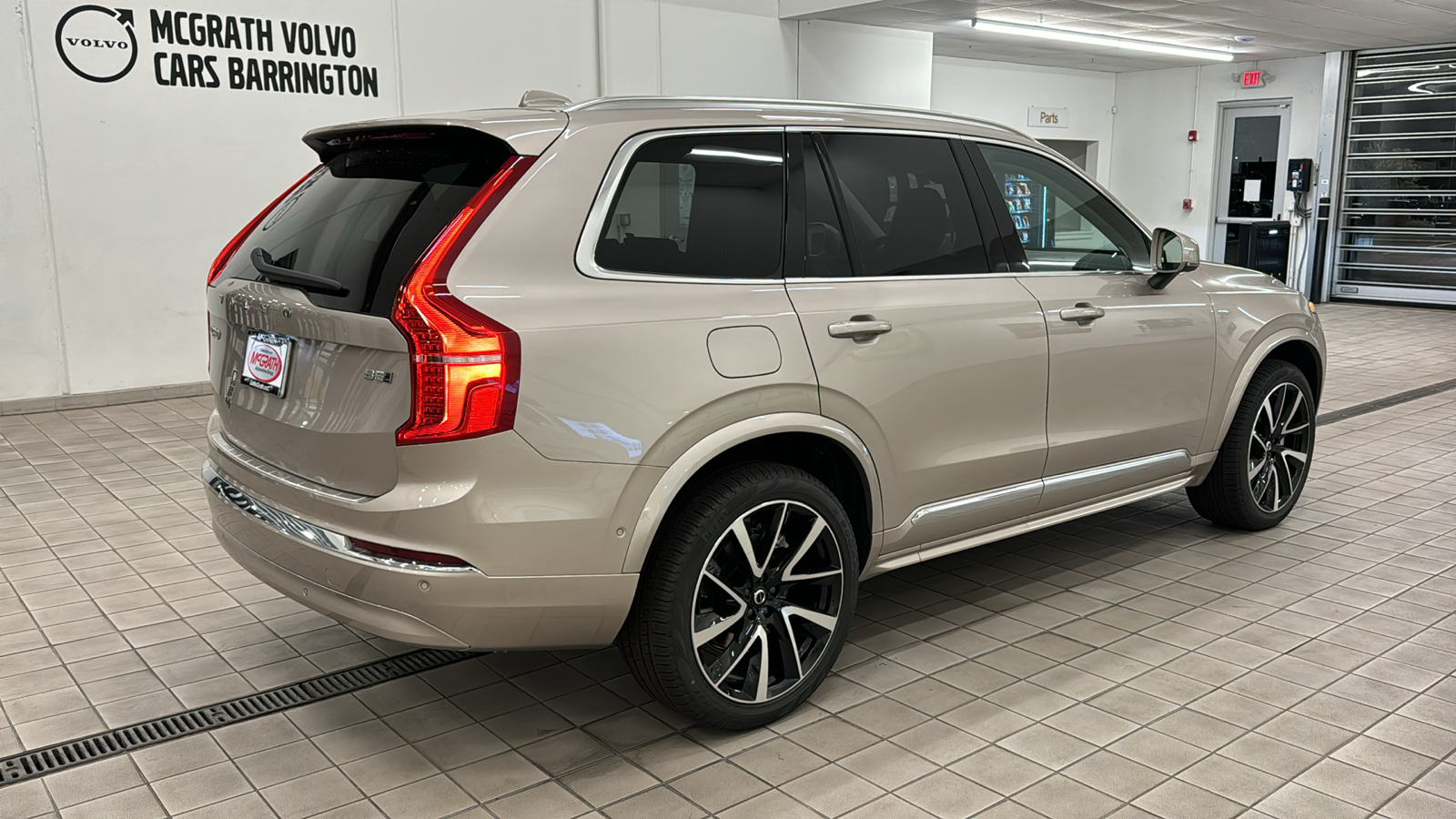 2025 Volvo XC90 Plus 4