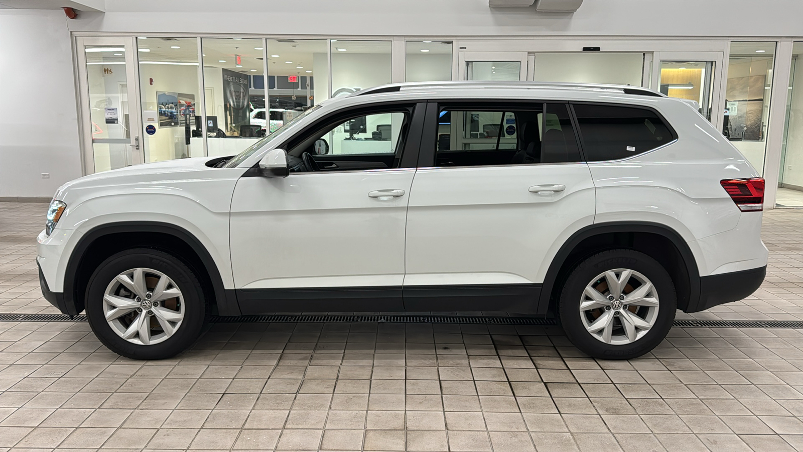 2019 Volkswagen Atlas 3.6L V6 SE 7