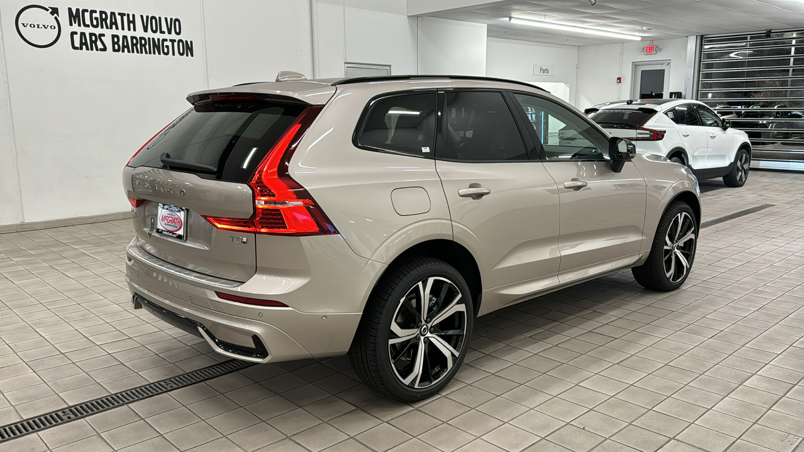 2025 Volvo XC60 Plug-In Hybrid Ultra 4