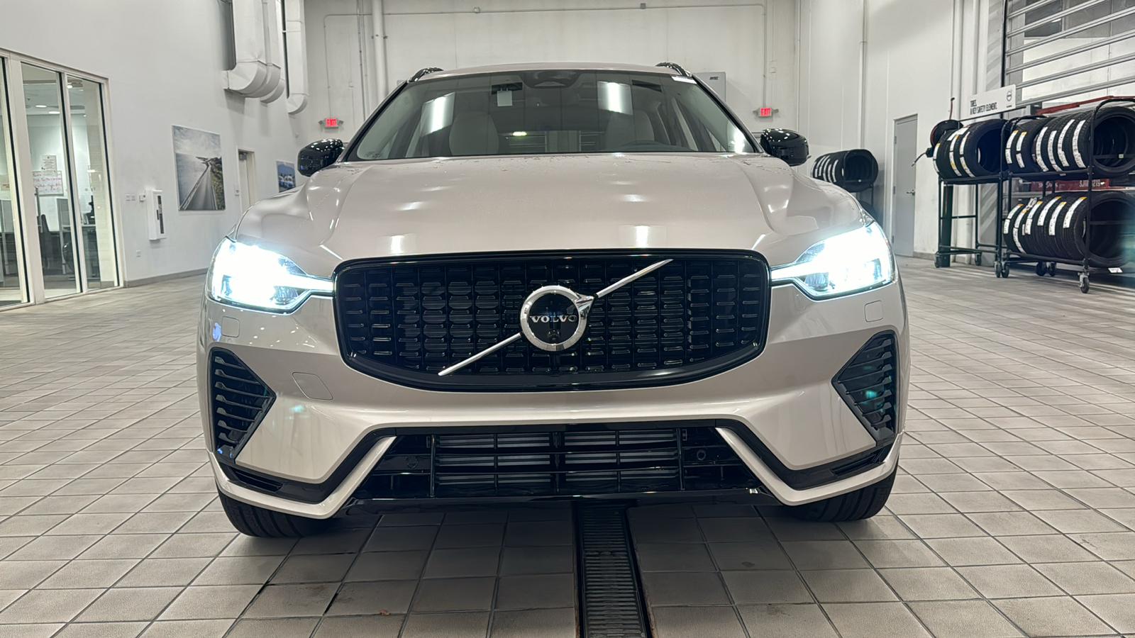 2025 Volvo XC60 Plug-In Hybrid Ultra 9