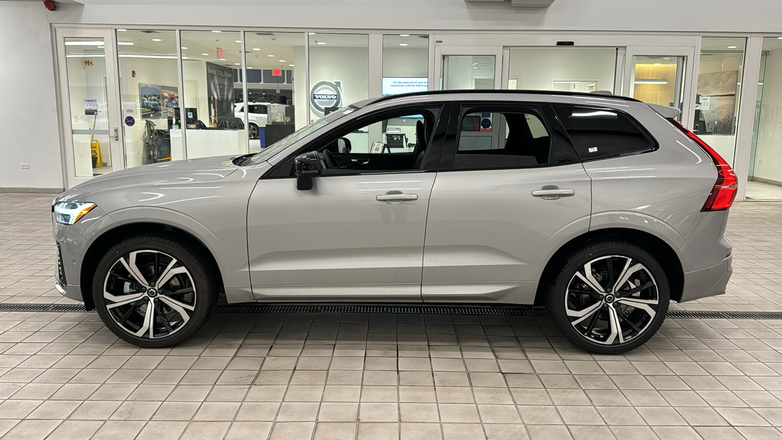 2025 Volvo XC60 Ultra 7