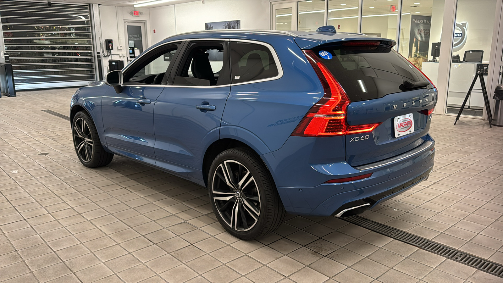 2019 Volvo XC60 R-Design 6