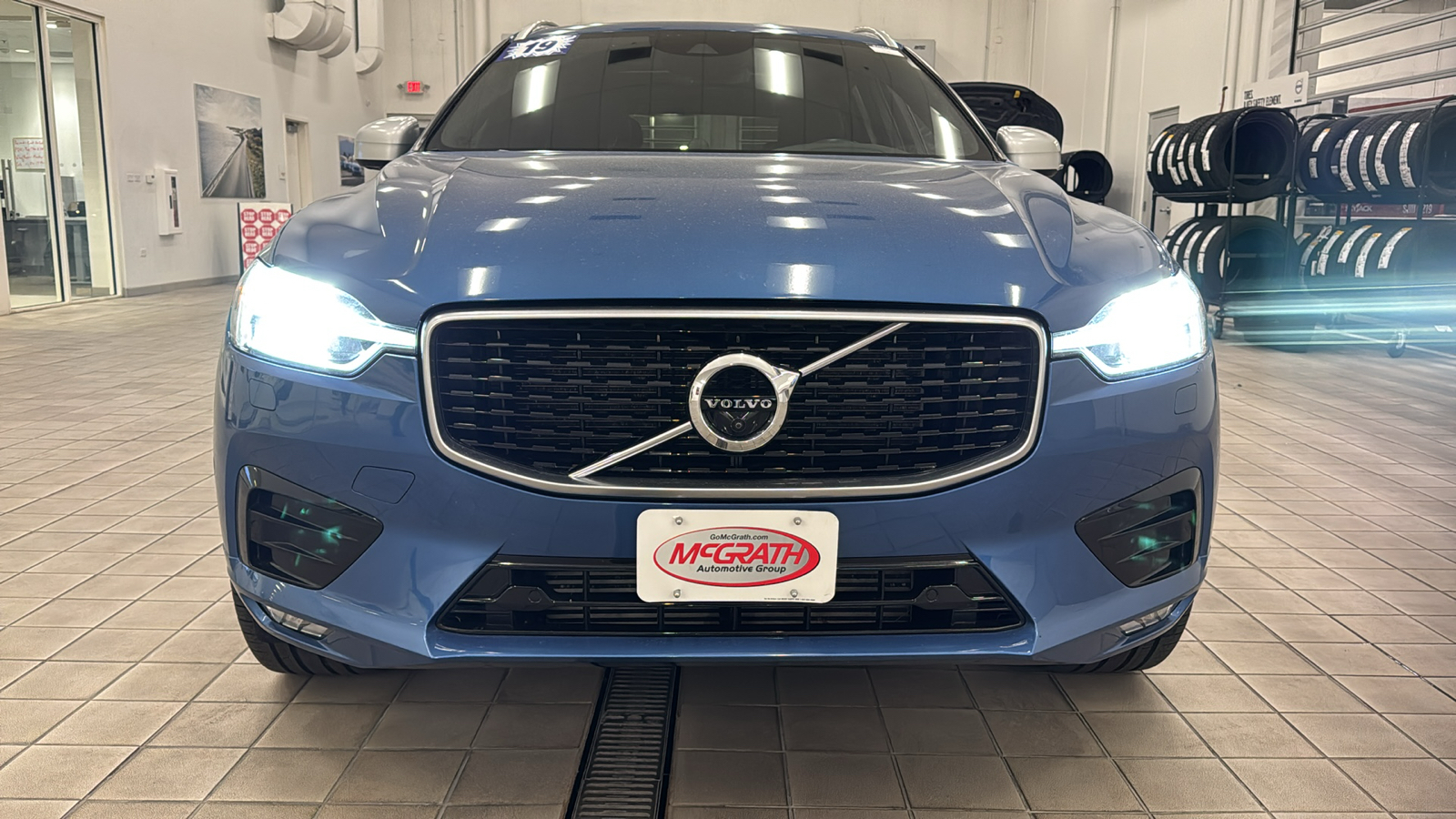 2019 Volvo XC60 R-Design 9