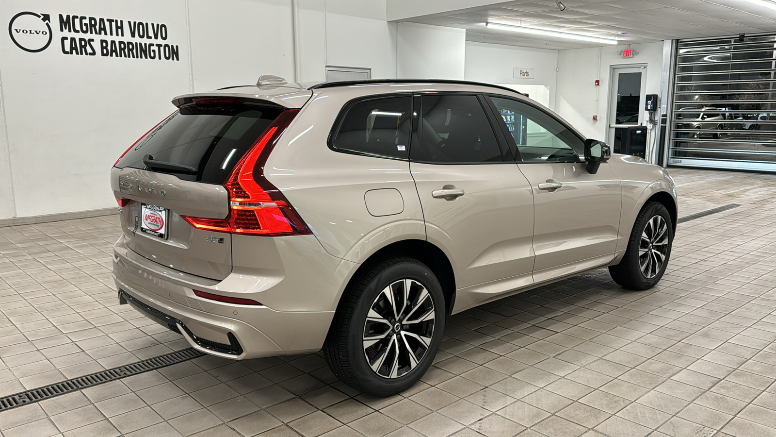 2025 Volvo XC60 Core 4