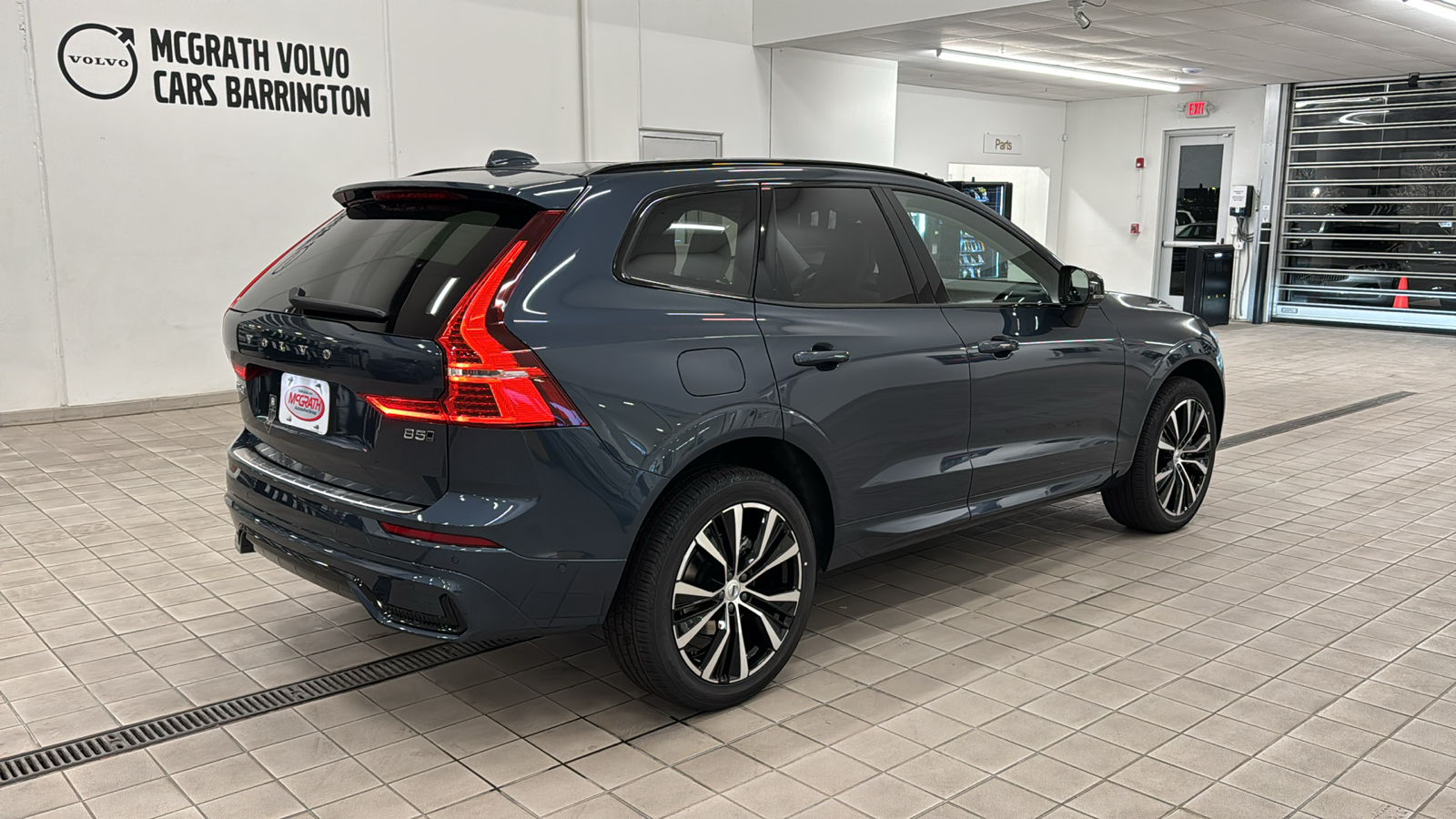 2025 Volvo XC60 Plus 4