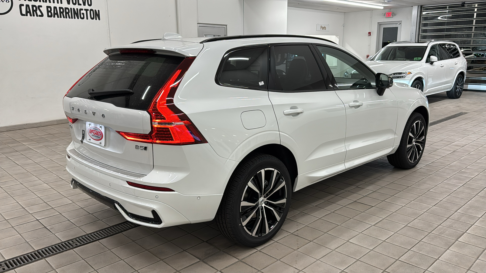 2025 Volvo XC60 Plus 4