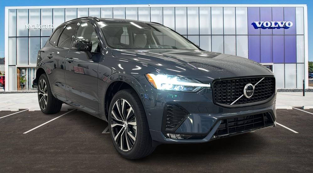 2025 Volvo XC60 Plus 1