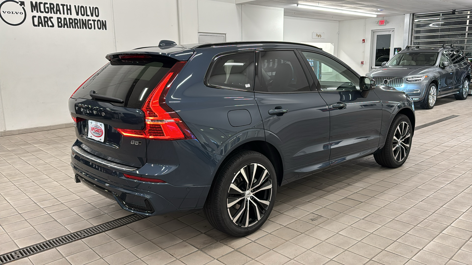 2025 Volvo XC60 Plus 4