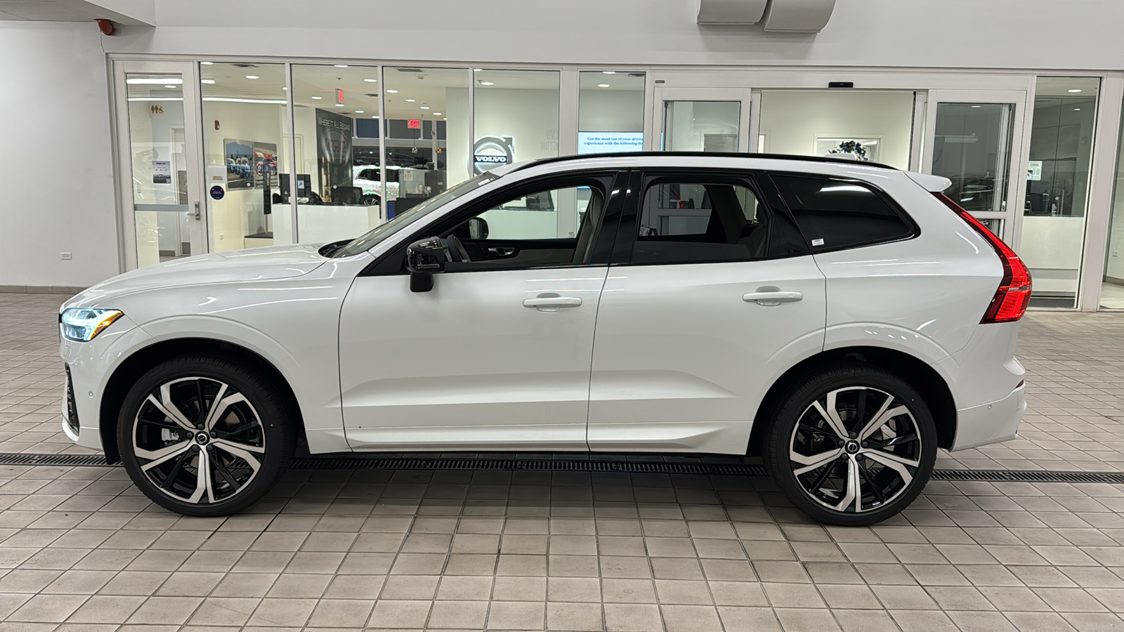 2025 Volvo XC60 Ultra 7