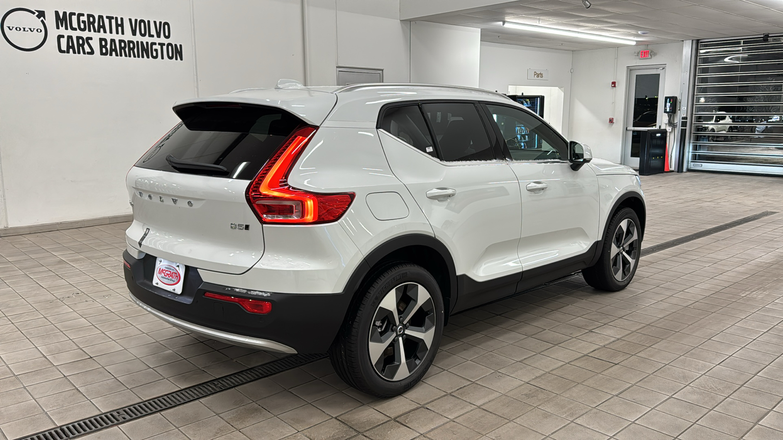 2025 Volvo XC40 Core Bright Theme 4