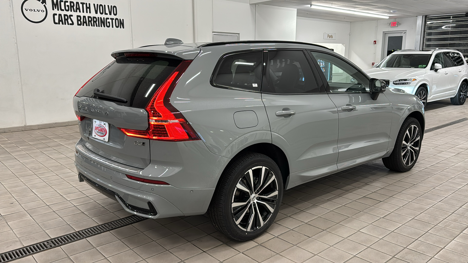 2025 Volvo XC60 Plus 4