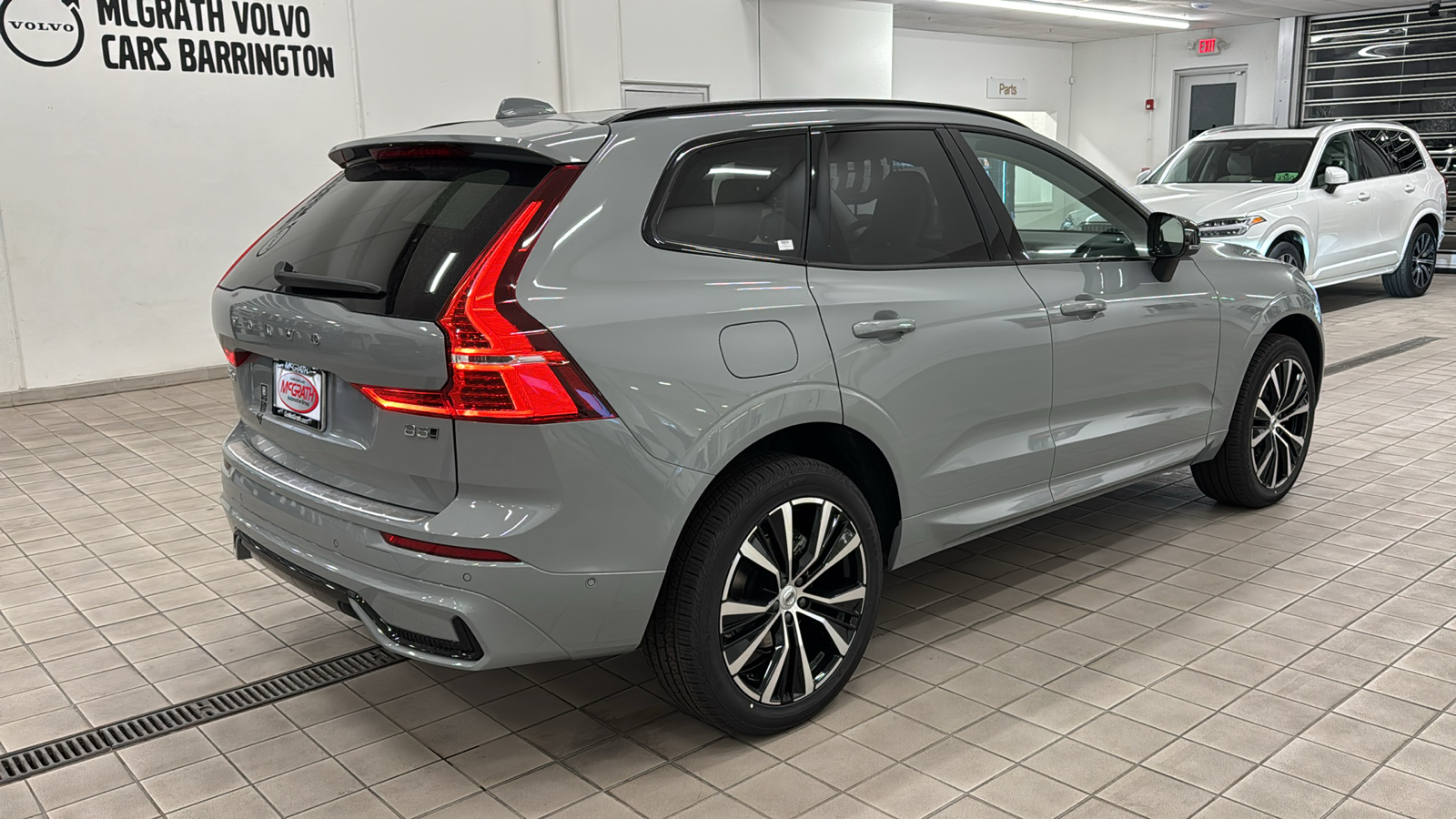 2025 Volvo XC60 Plus 4