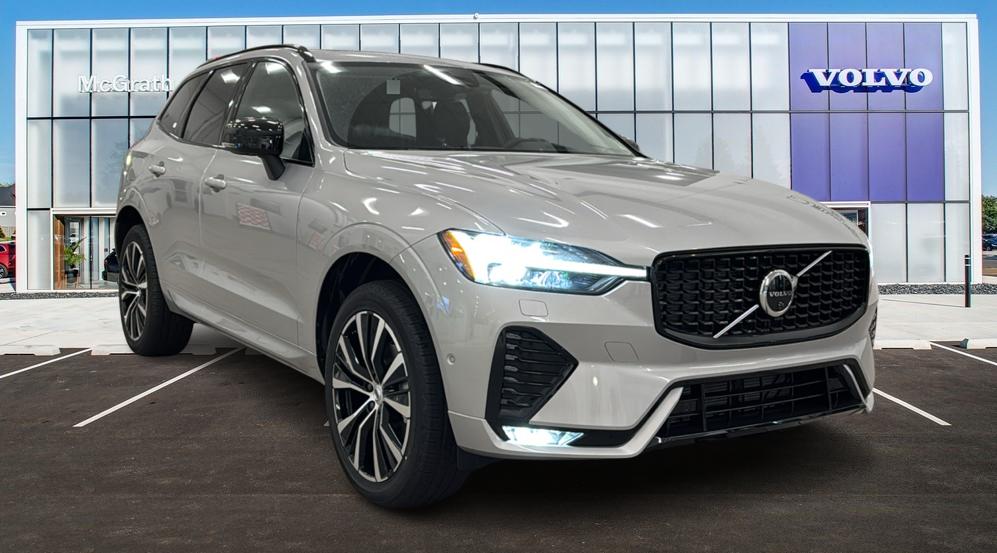 2025 Volvo XC60 Plus 1