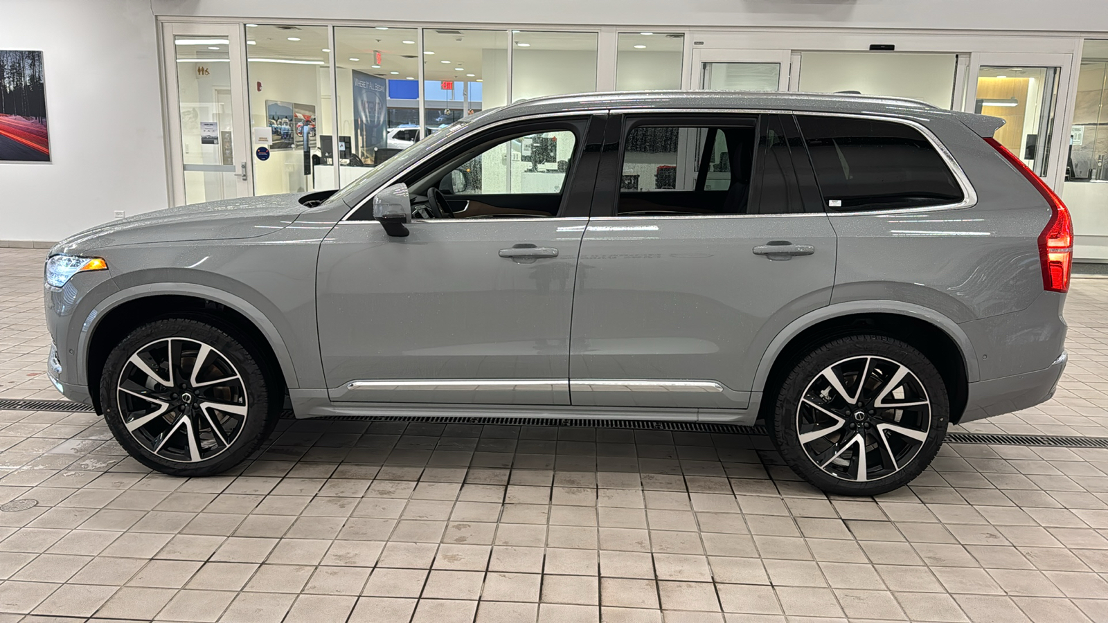 2025 Volvo XC90 Plus 7