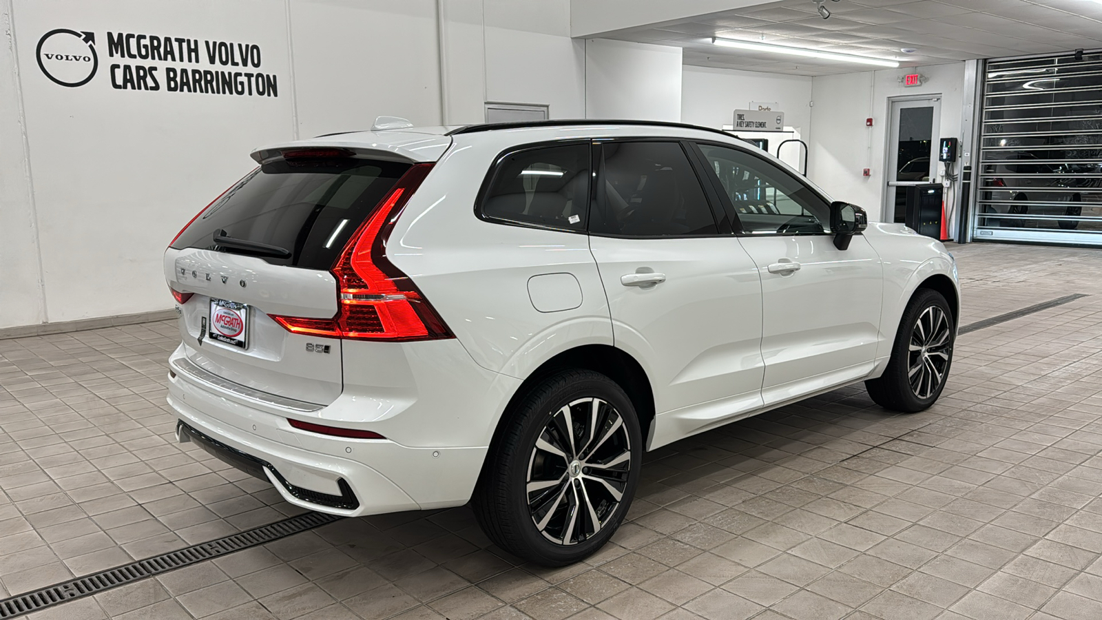 2025 Volvo XC60 Plus 4