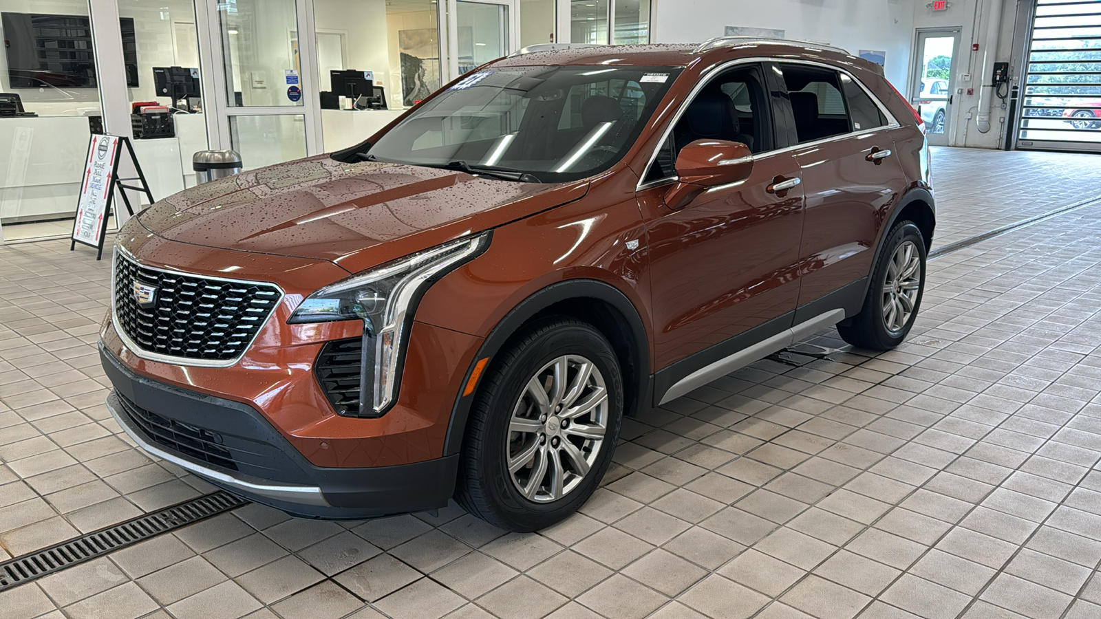 2021 Cadillac XT4 AWD Premium Luxury 8