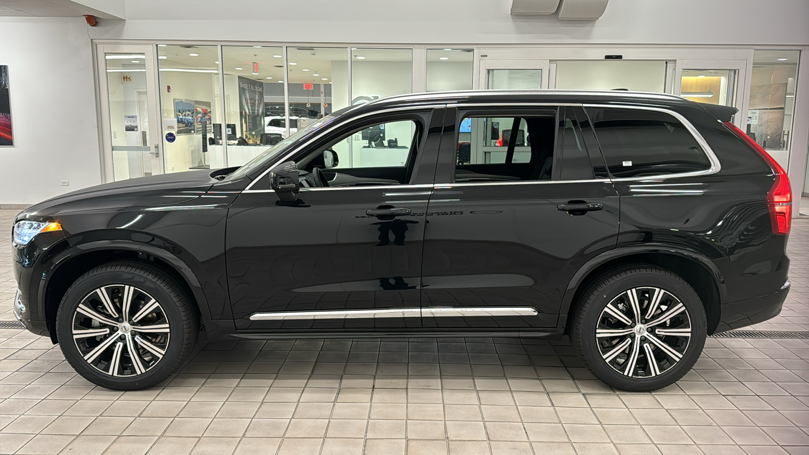 2025 Volvo XC90 Core 7