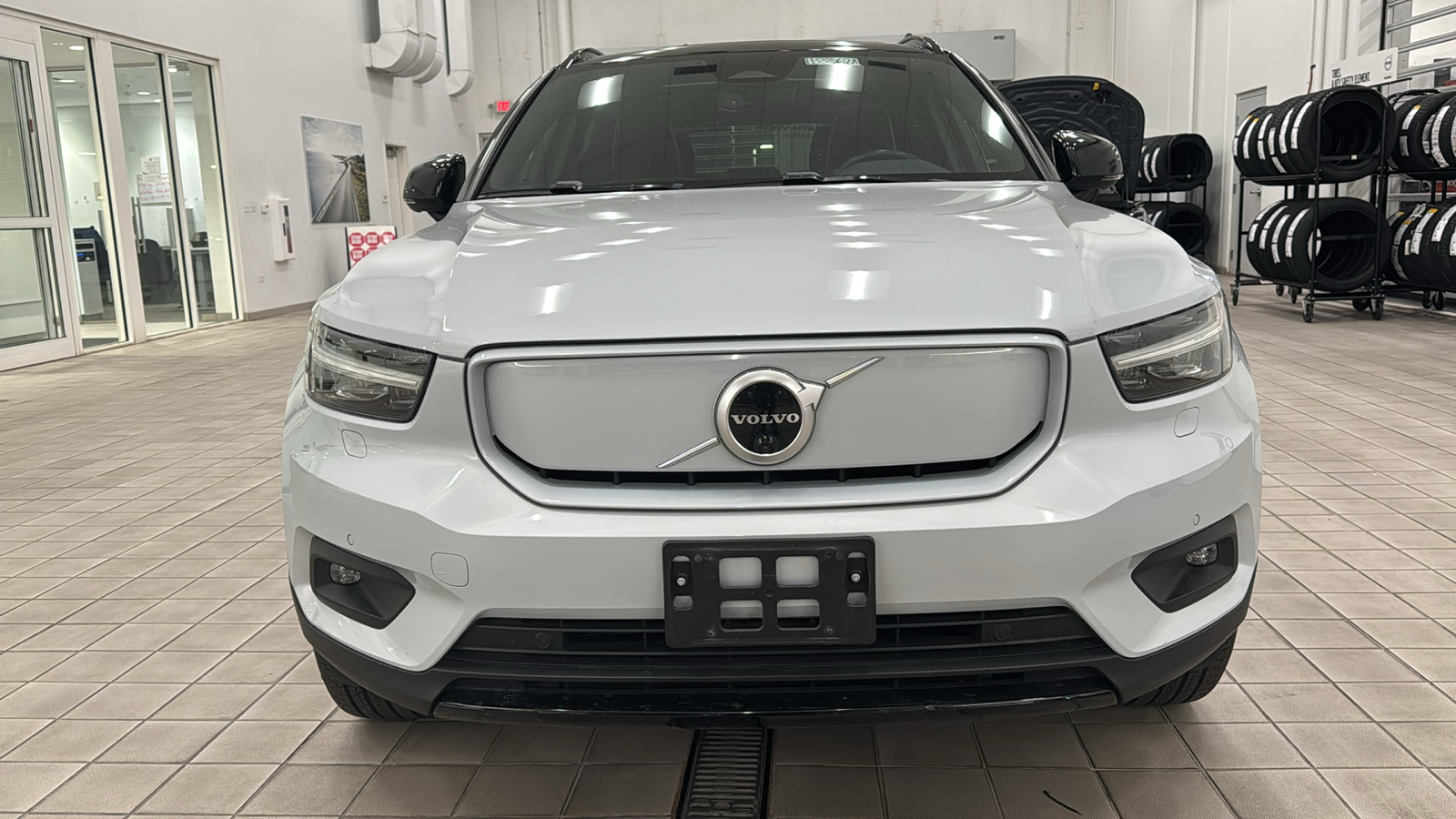 2021 Volvo XC40 Rechg Pure Elec P8 9