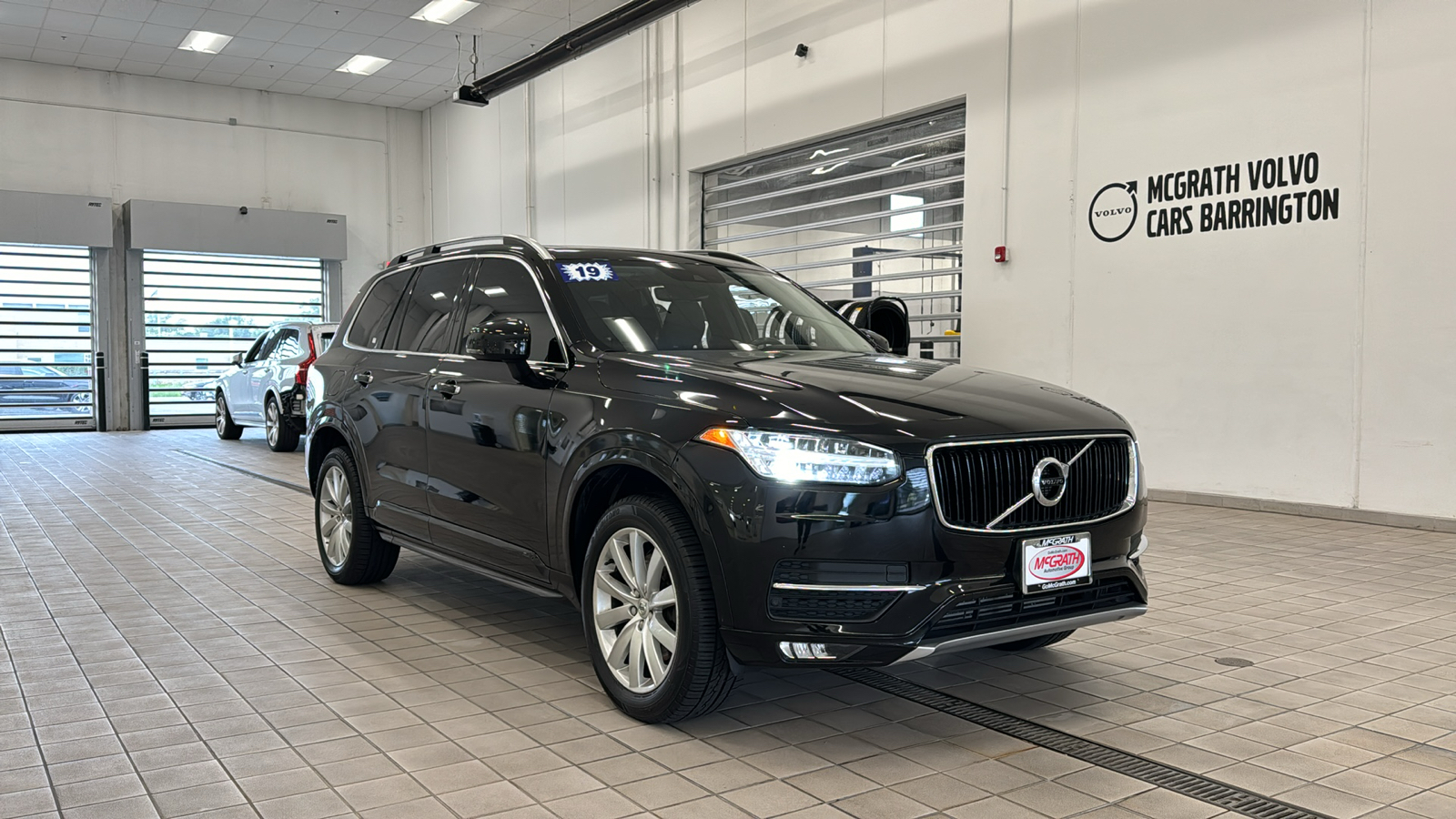 2019 Volvo XC90 Momentum 2