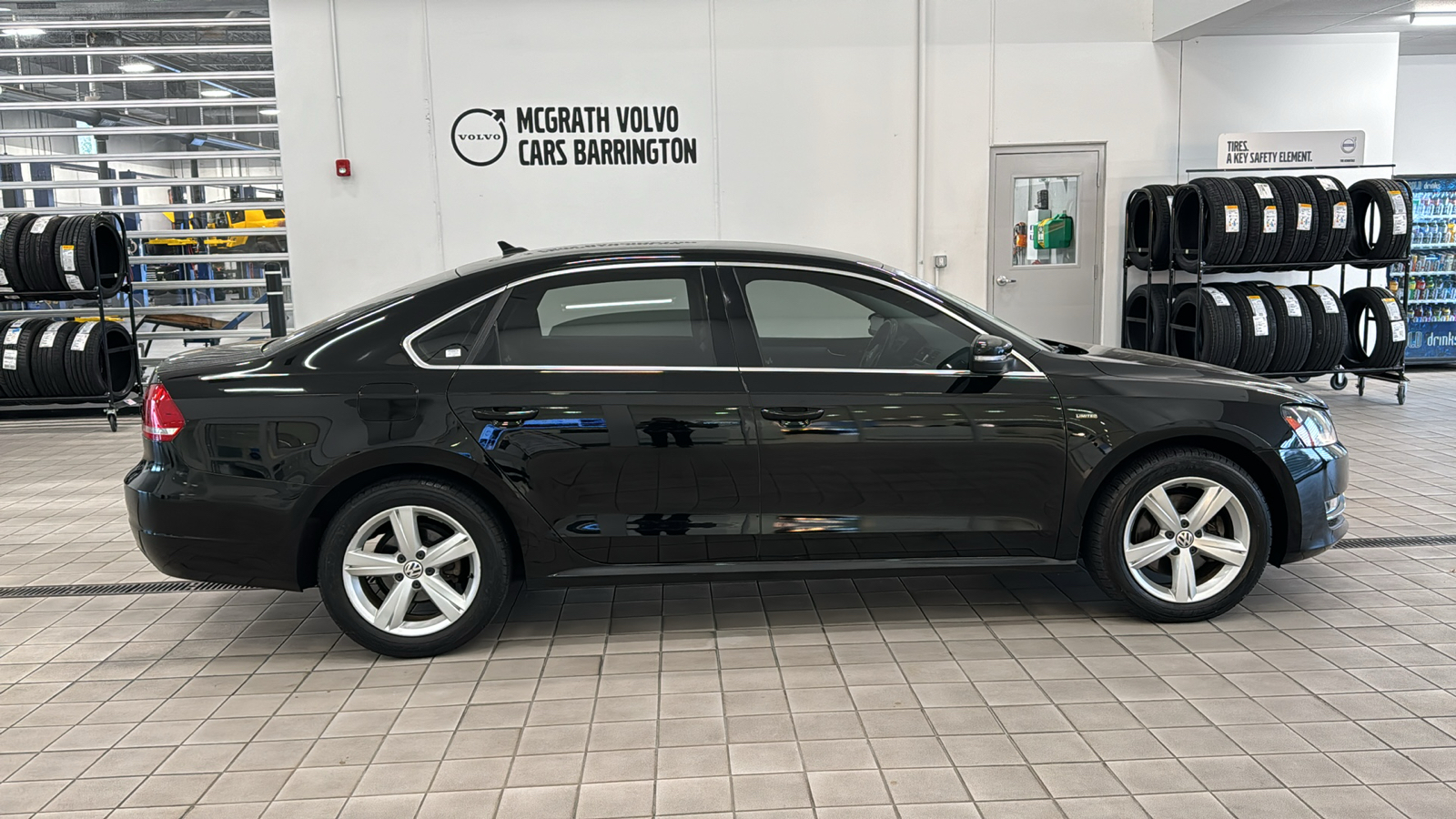 2015 Volkswagen Passat 1.8T Limited Edition 3