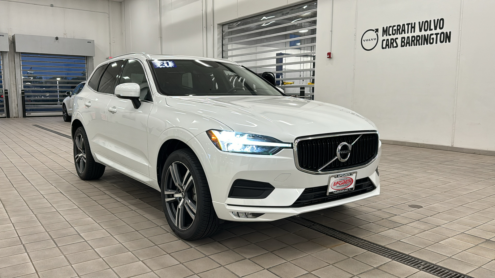 2021 Volvo XC60 Momentum 2