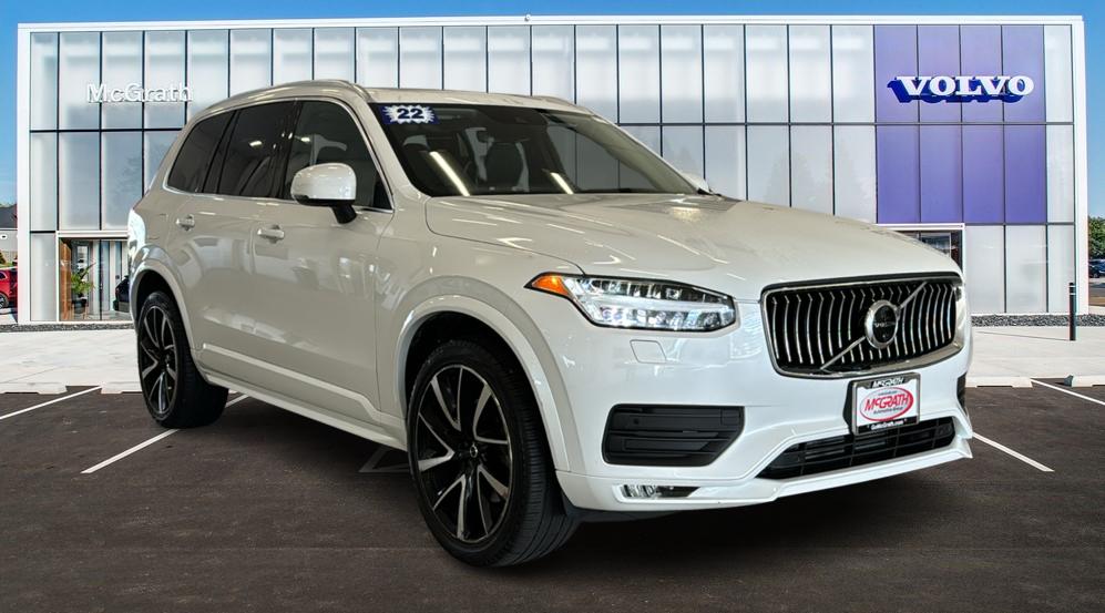 2022 Volvo XC90 Momentum 1