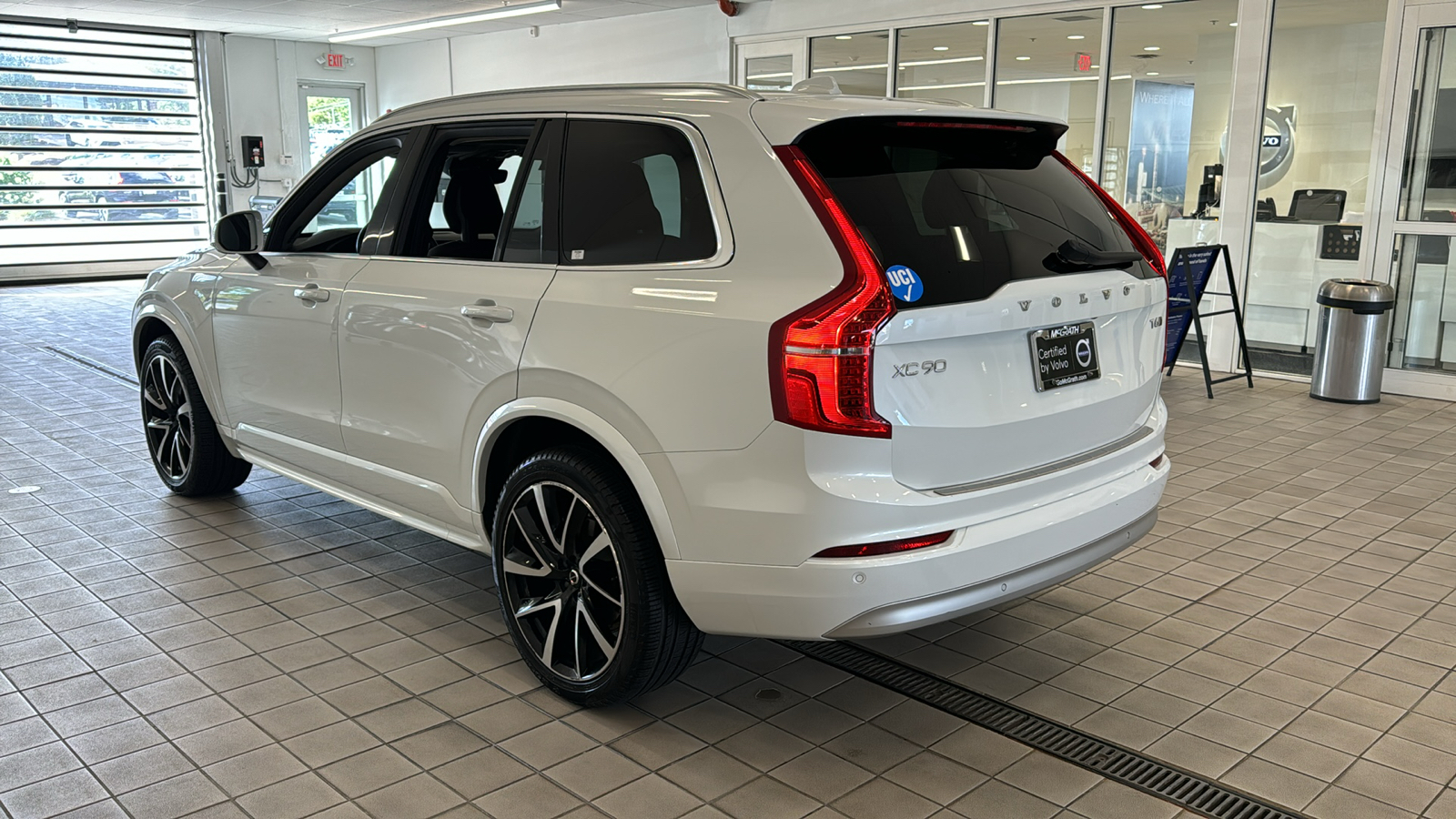 2022 Volvo XC90 Momentum 6