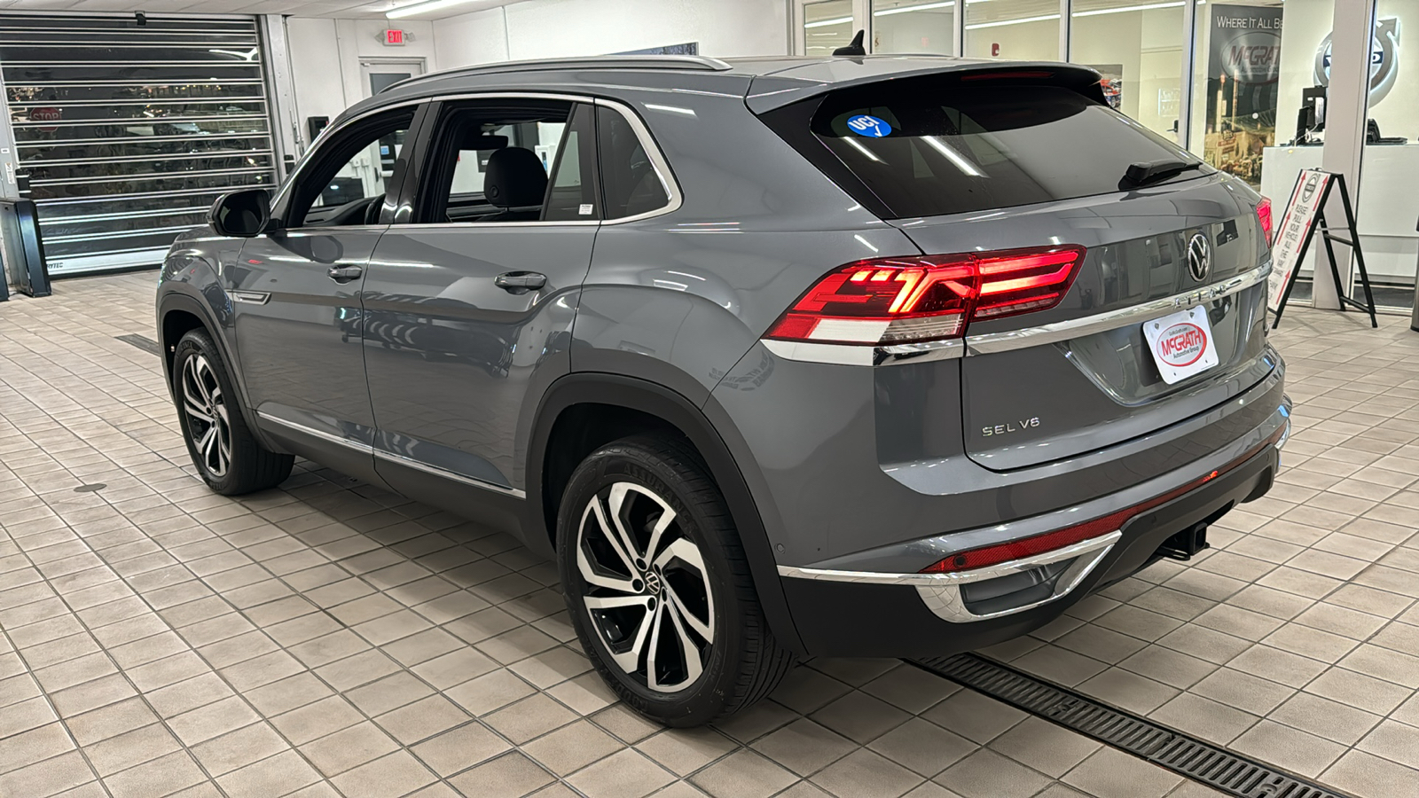 2020 Volkswagen Atlas Cross Sport 3.6L V6 SEL Premium 6