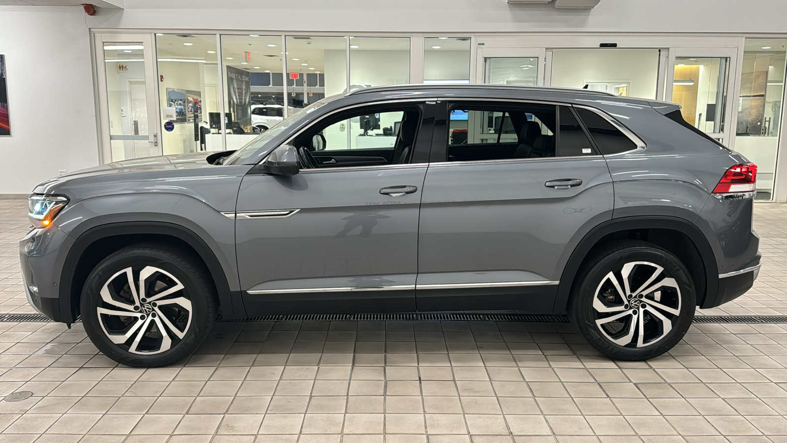 2020 Volkswagen Atlas Cross Sport 3.6L V6 SEL Premium 7