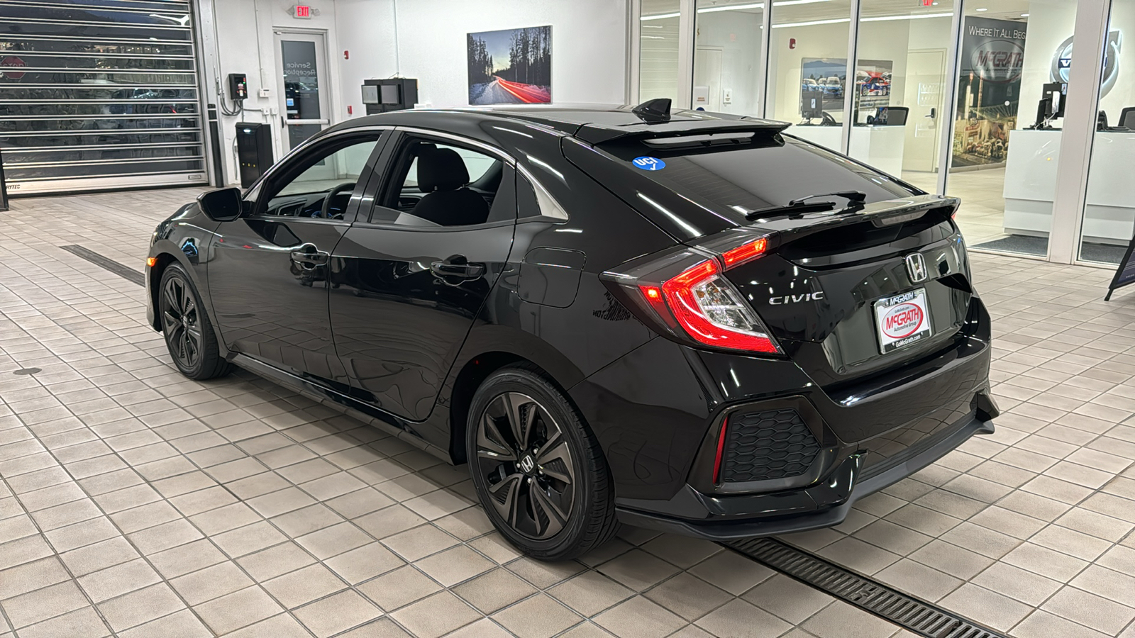 2018 Honda Civic Hatchback EX 6