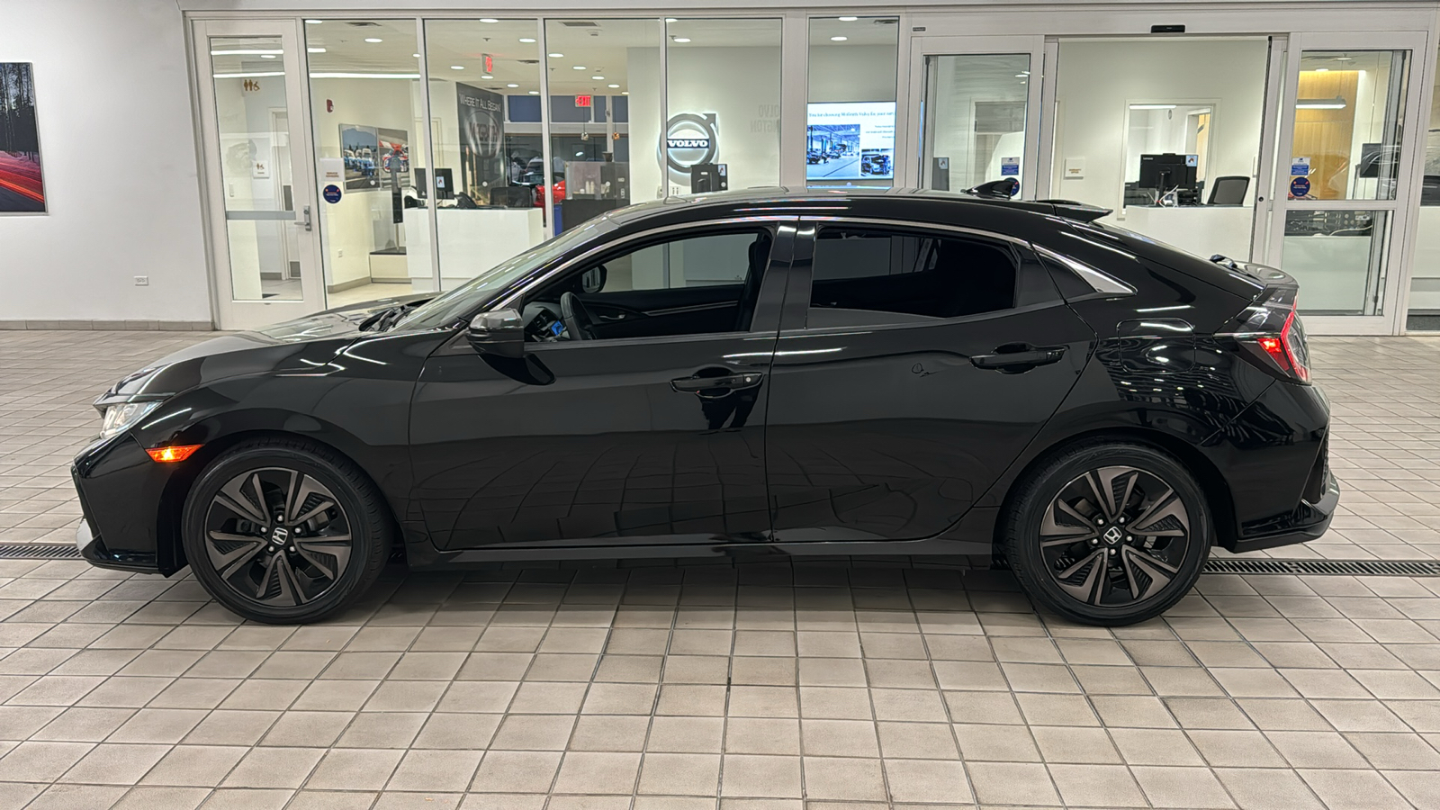 2018 Honda Civic Hatchback EX 7