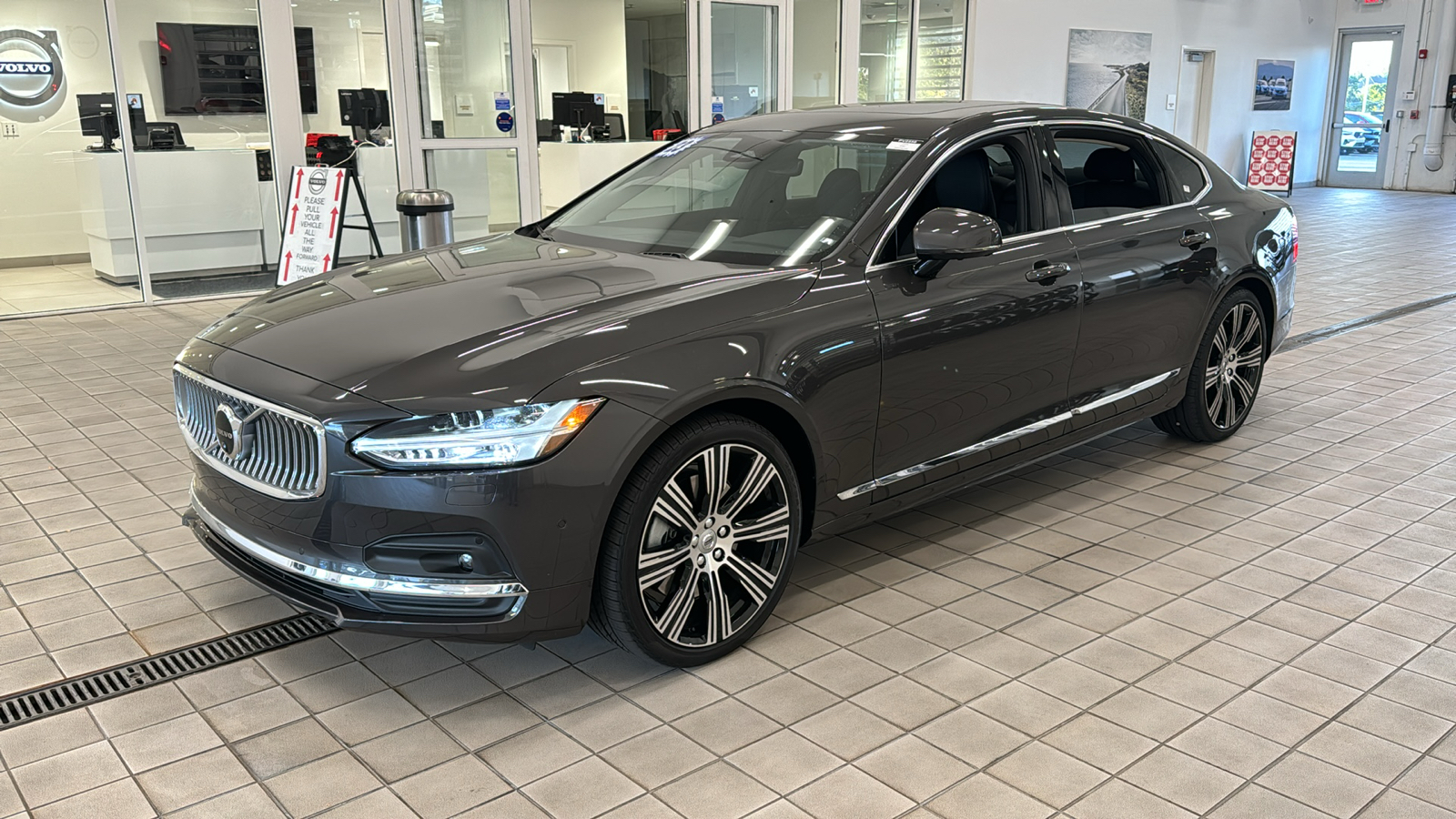 2023 Volvo S90 Plus 8