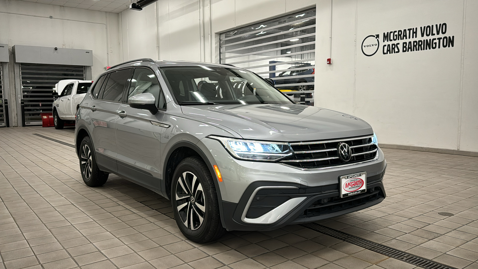 2024 Volkswagen Tiguan S 2