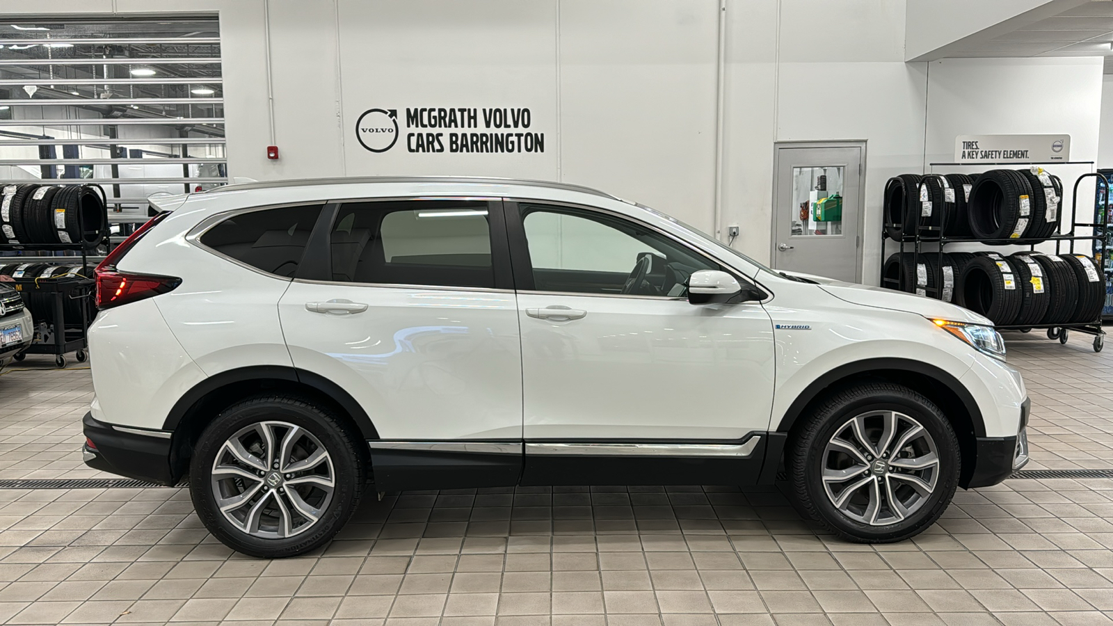 2020 Honda CR-V Hybrid Touring 3