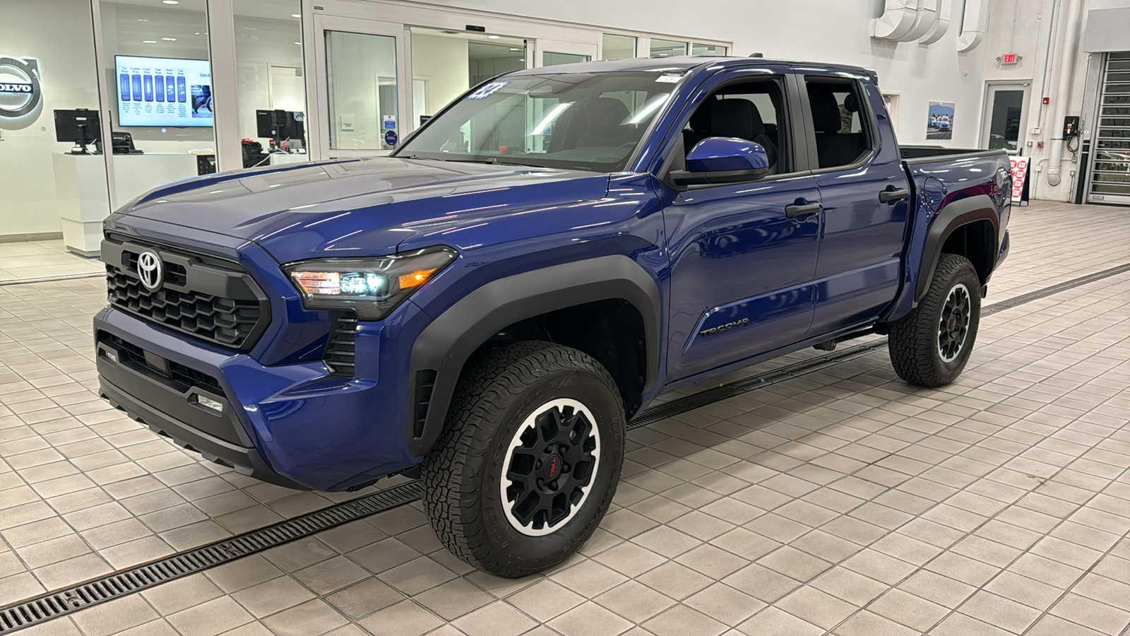 2024 Toyota Tacoma 4WD TRD Off Road 8