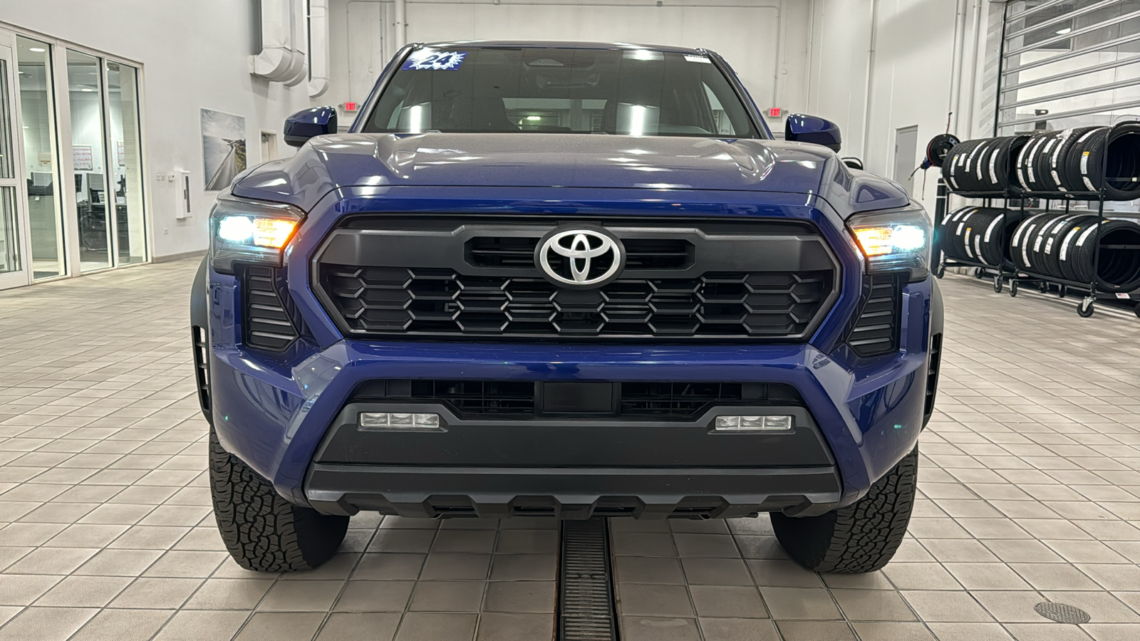 2024 Toyota Tacoma 4WD TRD Off Road 9