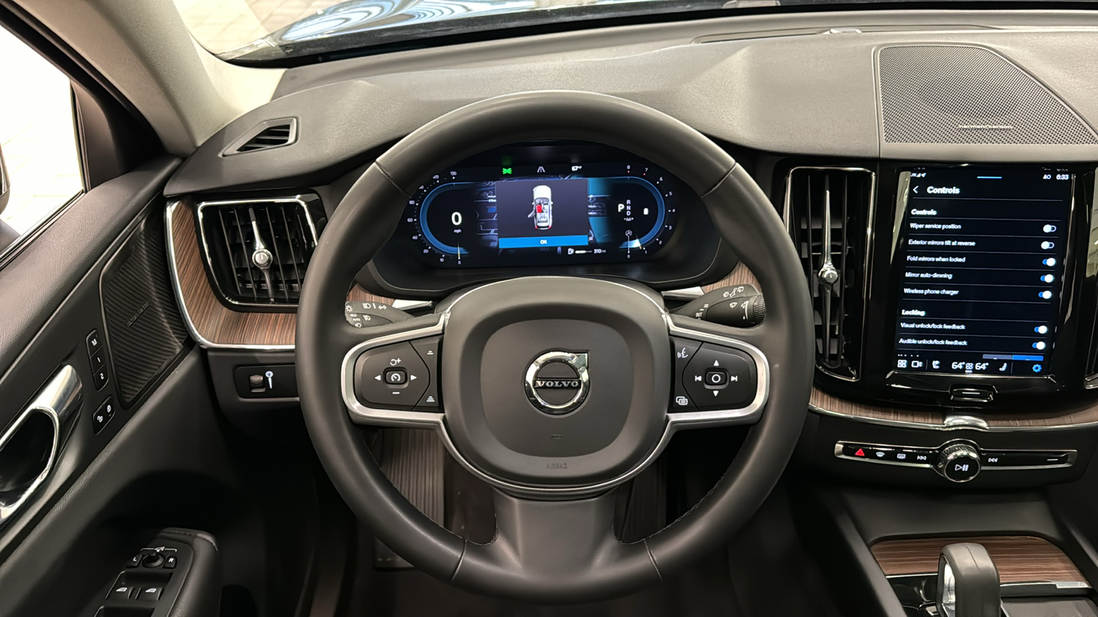 2022 Volvo XC60 Momentum 11