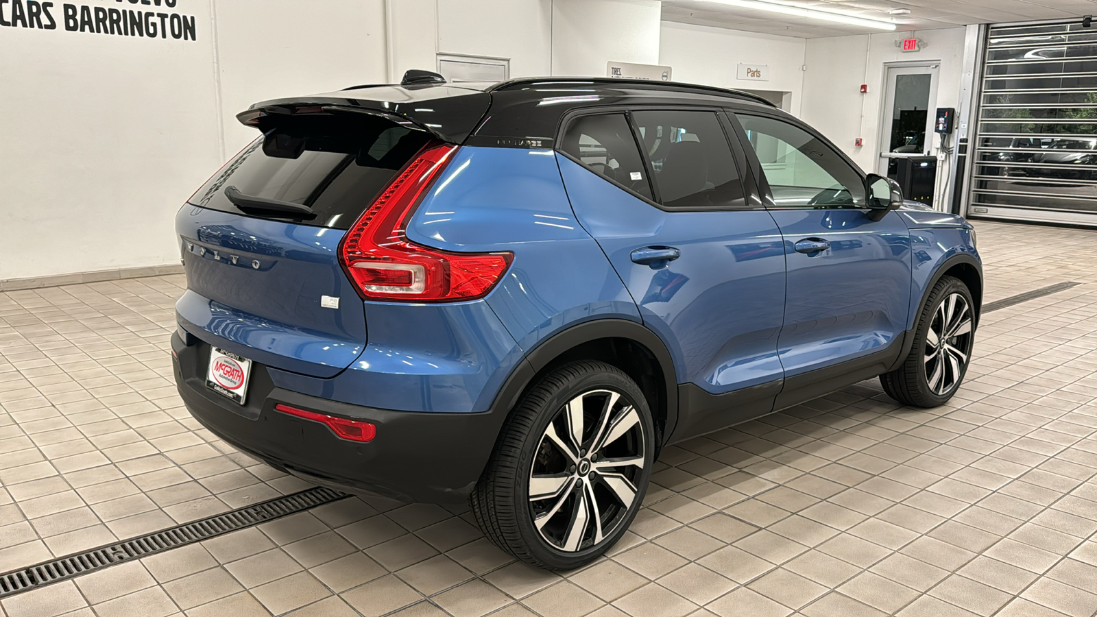 2021 Volvo XC40 Rechg Pure Elec P8 4