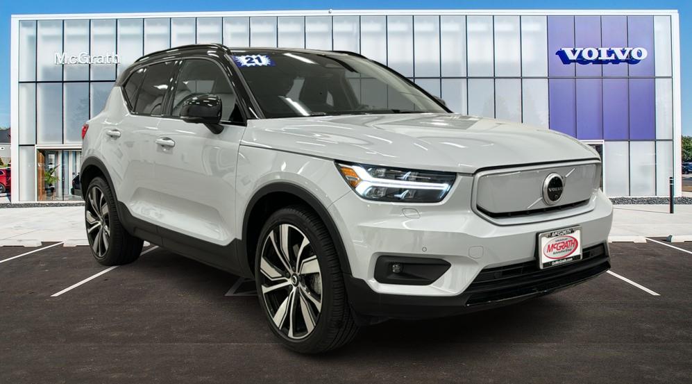 2021 Volvo XC40 Rechg Pure Elec P8 1