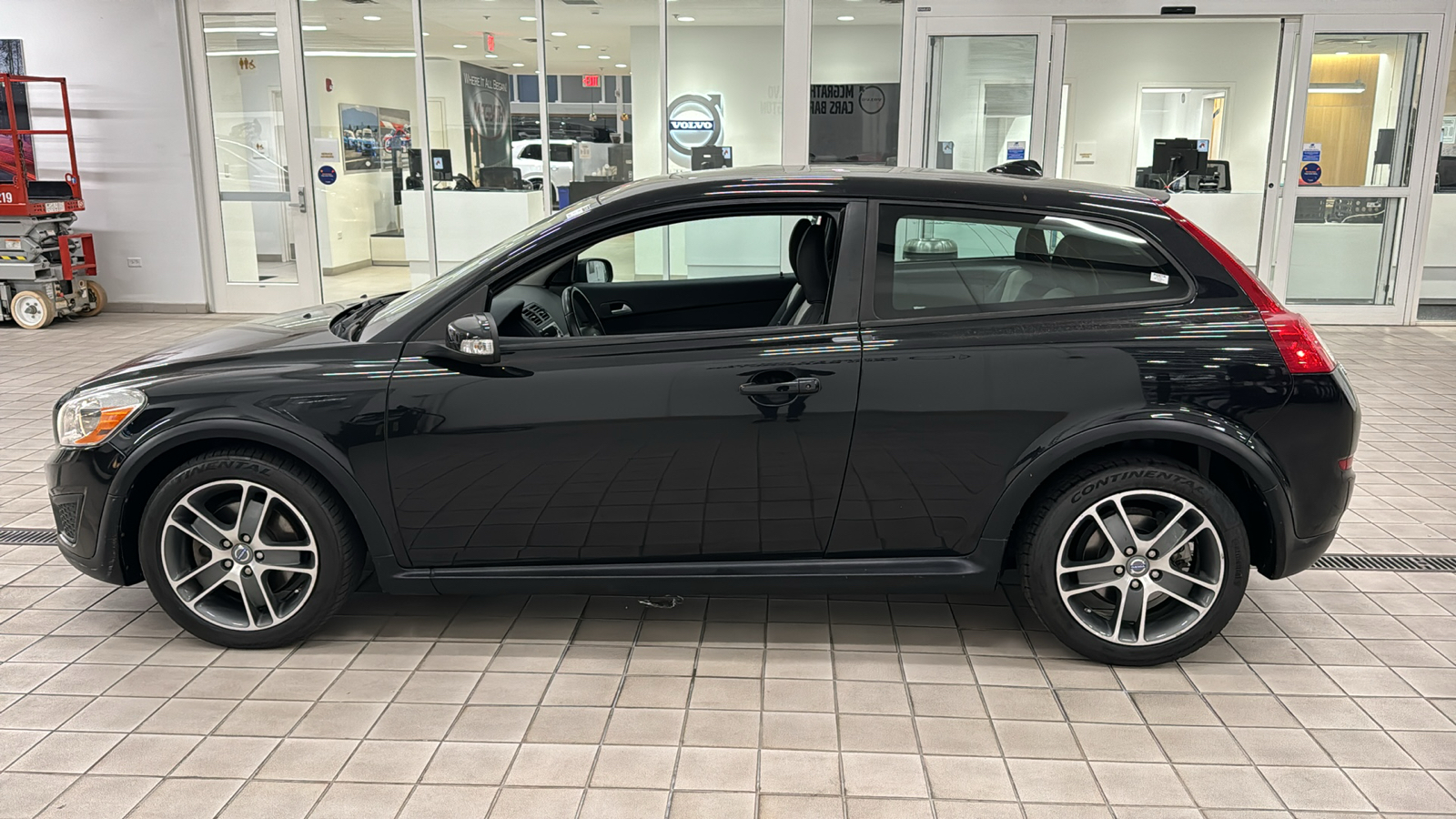 2012 Volvo C30  7