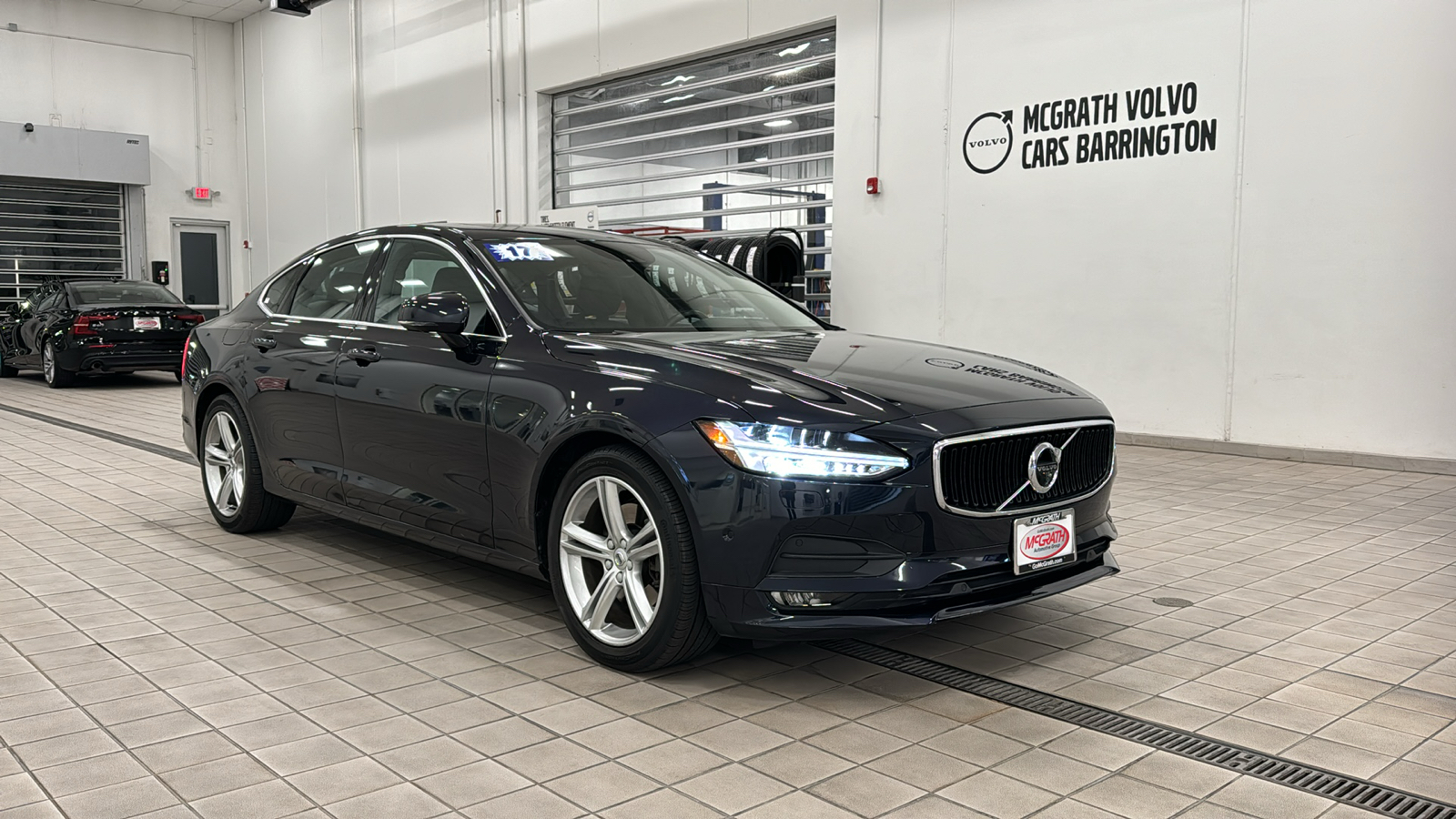 2017 Volvo S90 Momentum 2